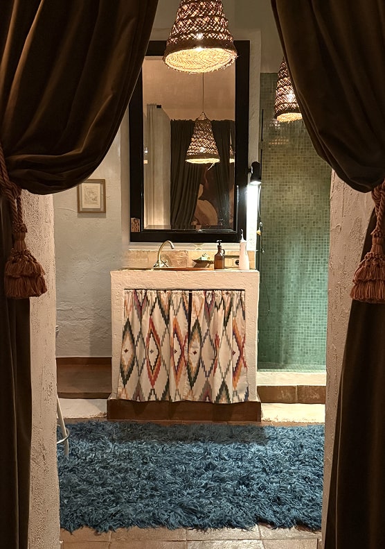 lasierrazuela_casaprincipalbano_01-2-min